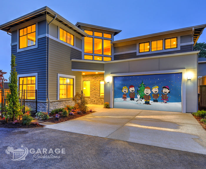 Christmas Carolers | 2-Car Peanuts® Garage Door Cover