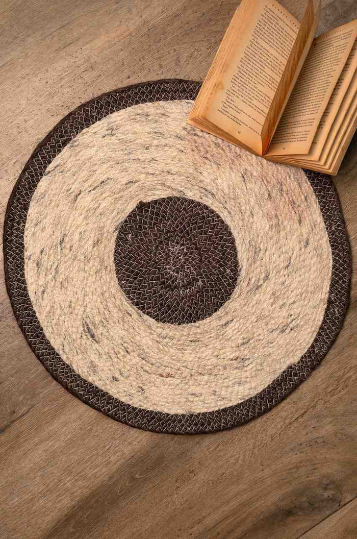 Earth Core – Round Handwoven Wool Rug