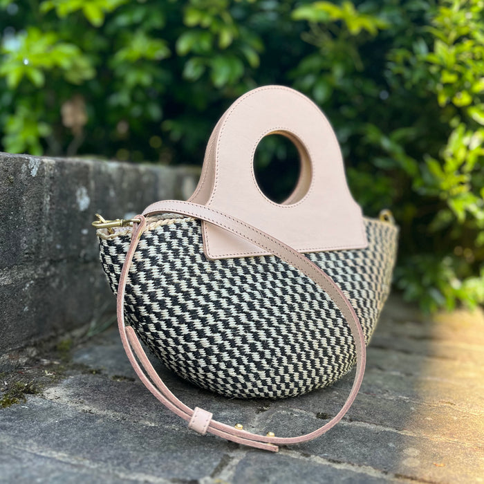 Handheld Basket & Slim Classic Strap