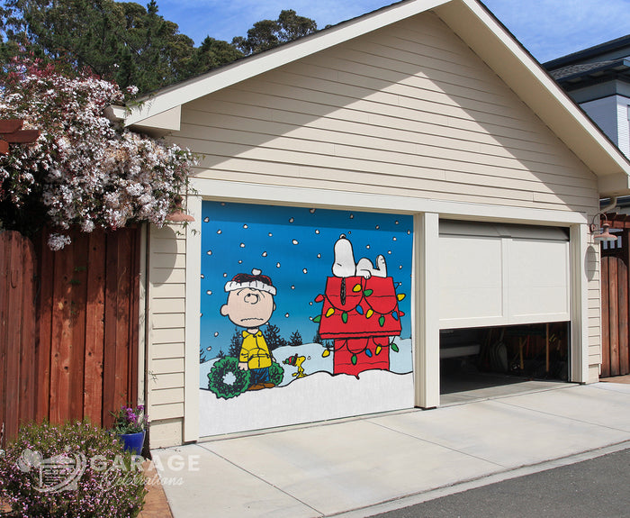 Holiday Helpers | 1-Car Peanuts® Garage Door Cover