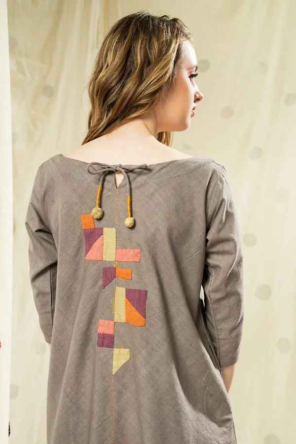 Relaxed Fit Applique Work Knee Length Dress