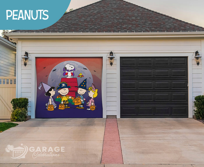 Spooky Crew | 1-Car Peanuts® Garage Door Cover