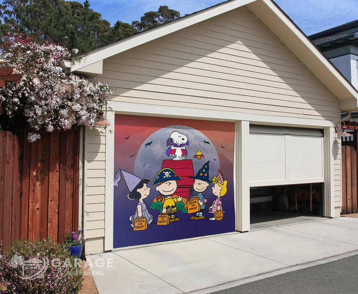 Spooky Crew | 1-Car Peanuts® Garage Door Cover