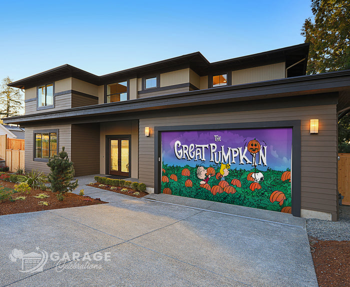 The Great Pumpkin | 2-Car Peanuts® Garage Door Cover